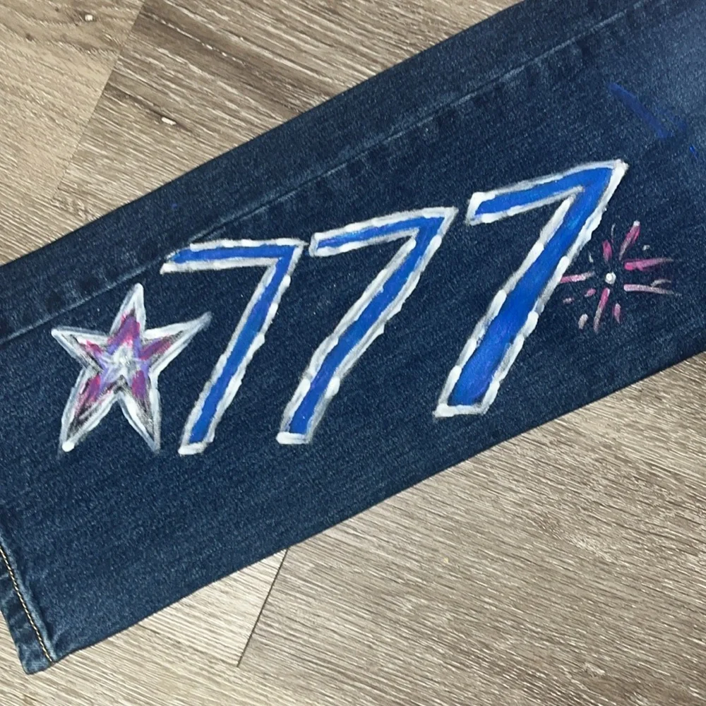 Men’s Levi jeans, W32 L34 dark denim designed by my daughter so the ONLY PAIR